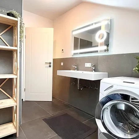 Stilvolles Und Geraeumiges Penthouse Apartment Olching