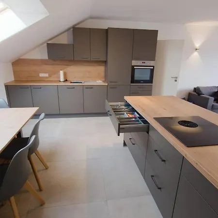 Apartment Stilvolles Und Geraeumiges Penthouse Olching