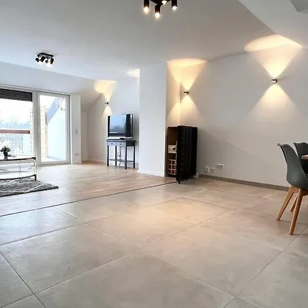 Stilvolles Und Geraeumiges Penthouse Apartment *