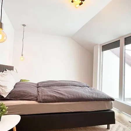 Stilvolles Und Geraeumiges Penthouse Apartment Olching
